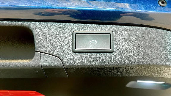 Volkswagen Passat 13 of 20