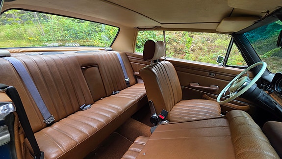 Mercedes-Benz 280 CE 4 of 18