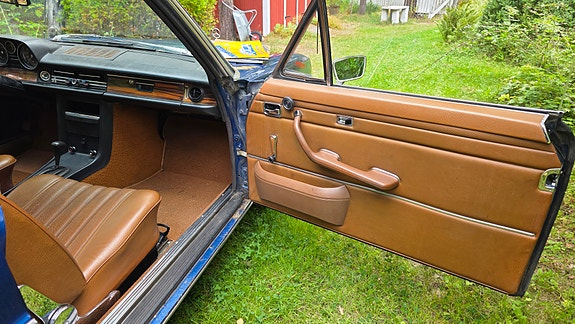 Mercedes-Benz 280 CE 6 of 18