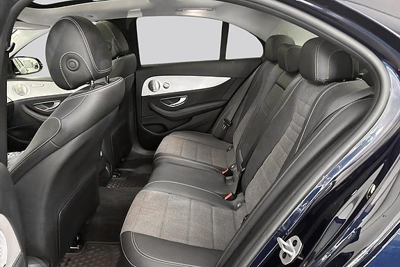 Mercedes-Benz E200 9 of 14