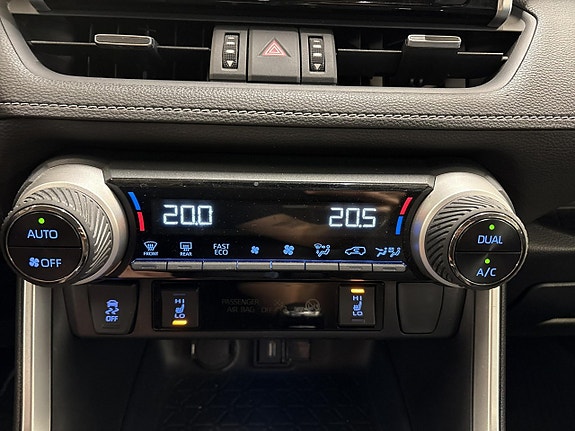Toyota RAV4 13 of 20