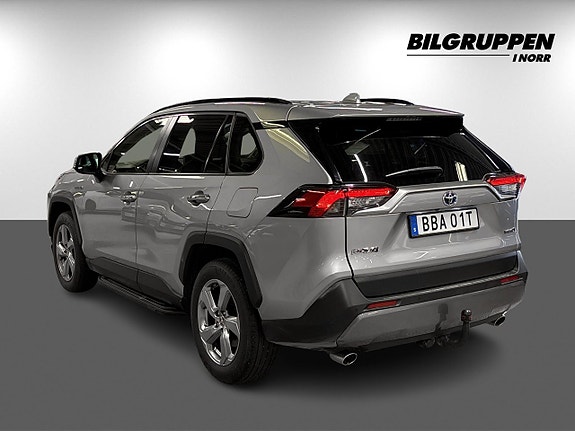 Toyota RAV4 6 of 20