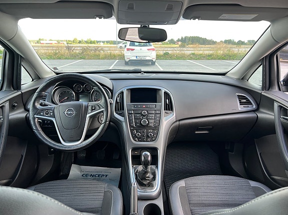 Opel Astra 10 of 14