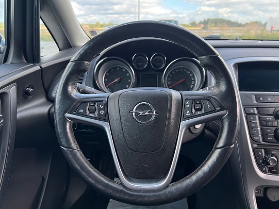 Opel Astra 11 of 14