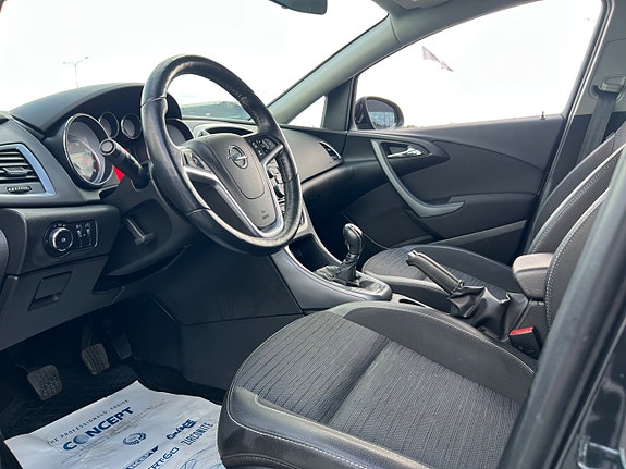 Opel Astra 8 of 14