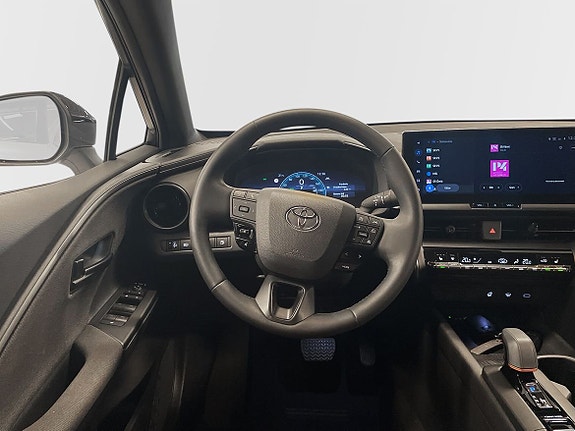 Toyota C-HR 6 of 11