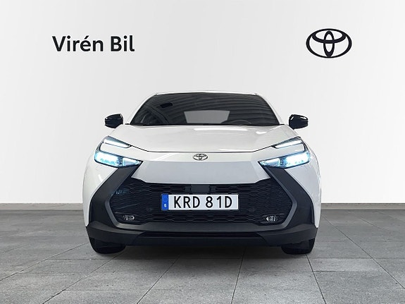 Toyota C-HR 5 of 11