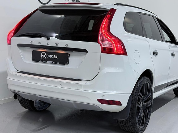 Volvo XC60 8 of 29