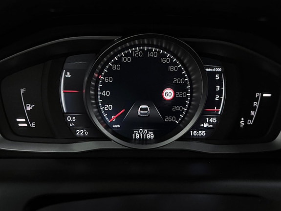 Volvo XC60 17 of 29