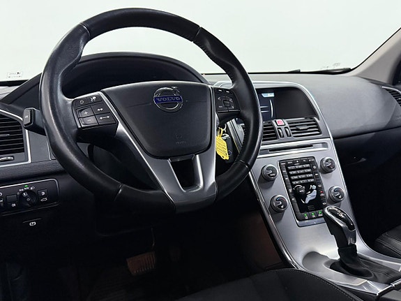 Volvo XC60 29 of 29