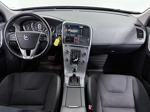 Volvo XC60 13 of 29