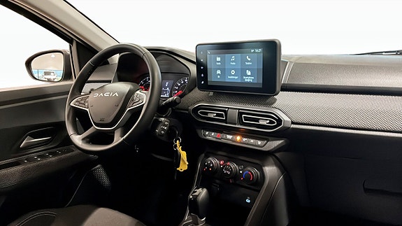 Dacia Sandero 18 of 25
