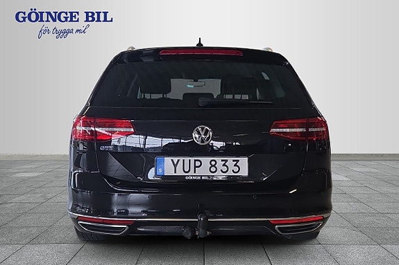Volkswagen Passat 7 of 16