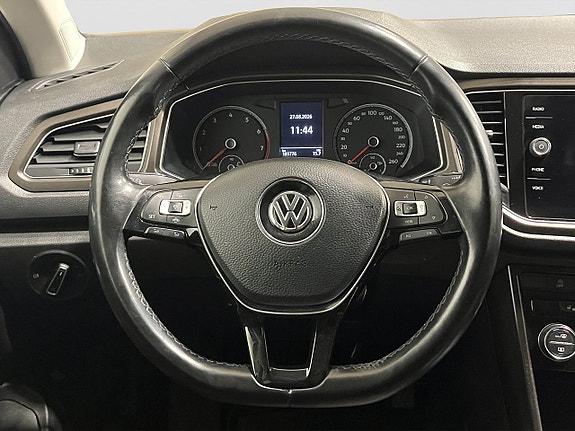 Volkswagen T-Roc 13 of 19