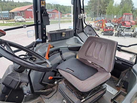New Holland  TL 100 11 of 12
