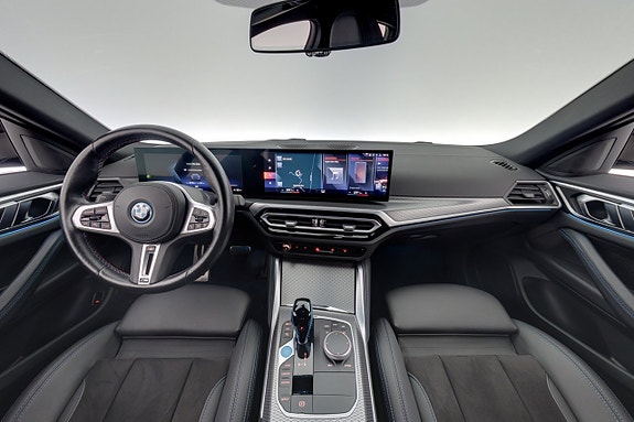 BMW i4 14 of 30