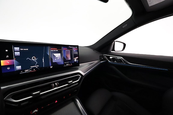 BMW i4 25 of 30