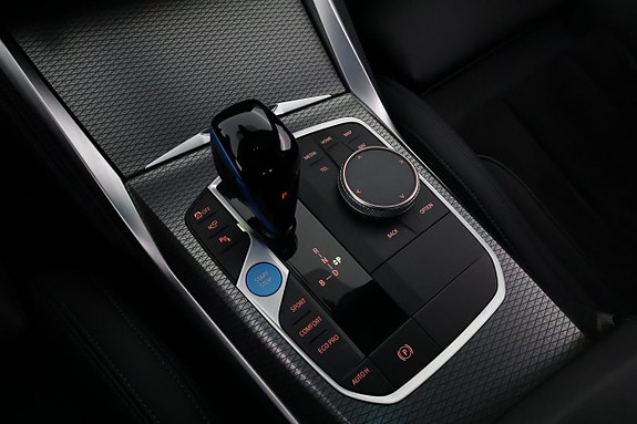 BMW i4 26 of 30