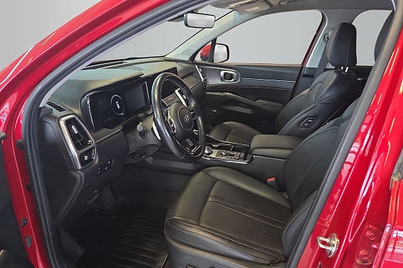 Kia Sorento 10 of 17