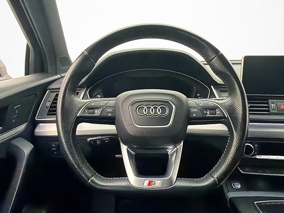 Audi Q5 13 of 30