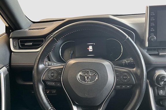 Toyota RAV4 11 of 13