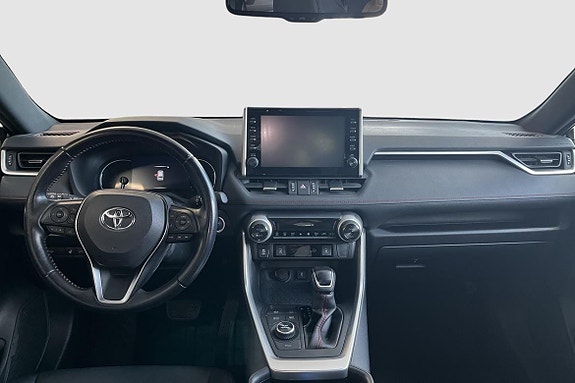 Toyota RAV4 10 of 13