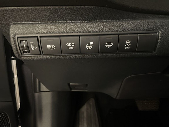 Toyota Corolla 13 of 17