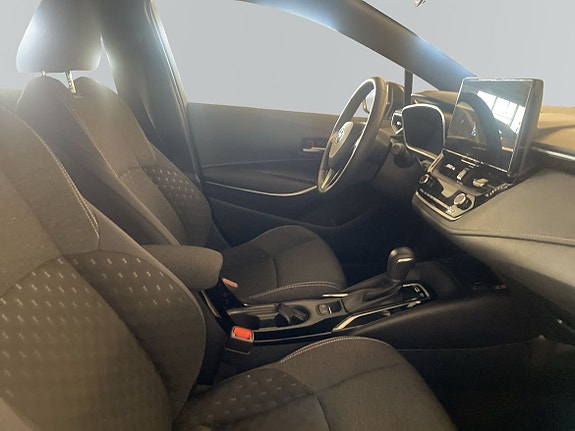Toyota Corolla 6 of 17