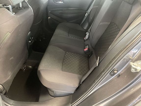 Toyota Corolla 7 of 17