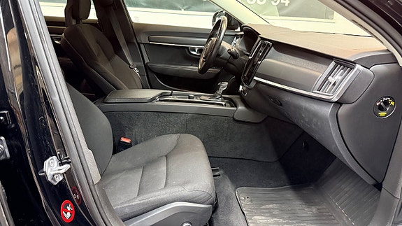Volvo V90 14 of 19