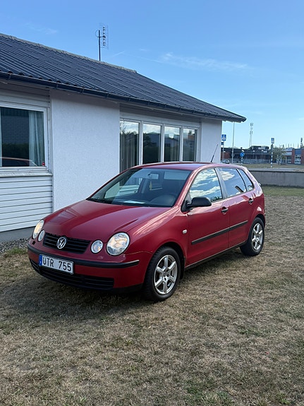 Volkswagen Polo 2 of 6