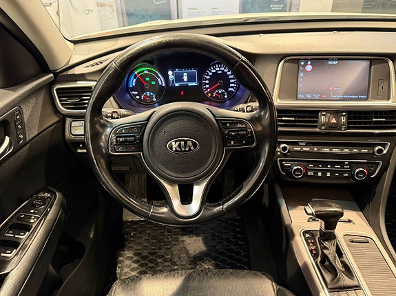 Kia Optima 12 of 30