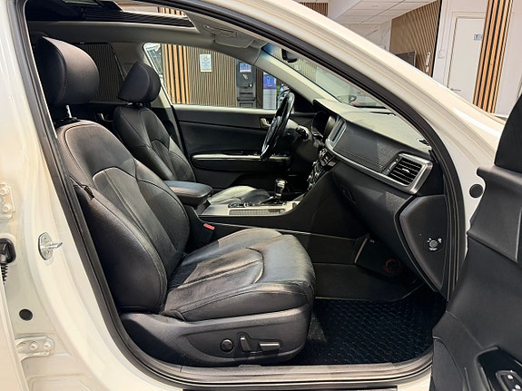 Kia Optima 22 of 30