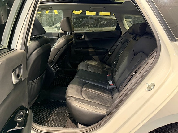 Kia Optima 19 of 30
