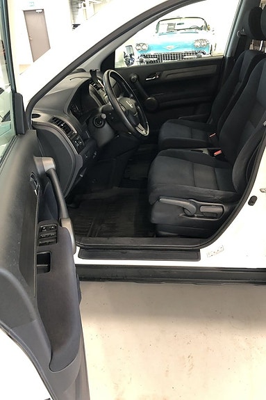 Honda CR-V 11 of 12