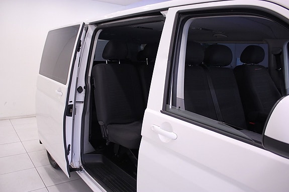 Volkswagen Caravelle 15 of 24