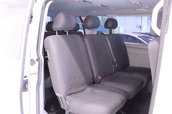 Volkswagen Caravelle 11 of 24