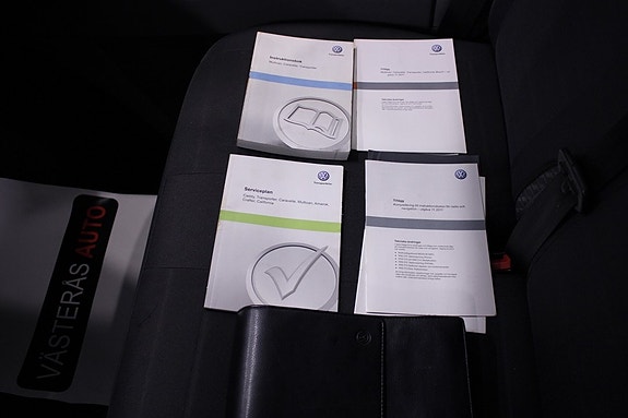 Volkswagen Caravelle 24 of 24