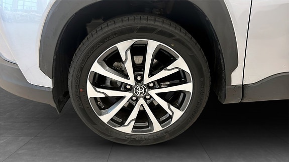 Toyota Corolla Cross 9 of 12