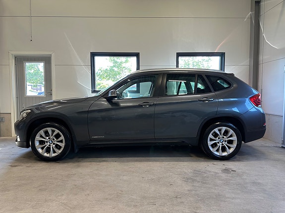 BMW X1 3 of 21