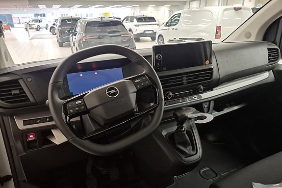 Opel Vivaro 7 of 8