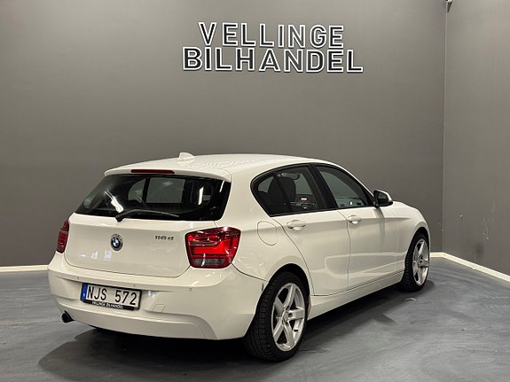 BMW 118d 3 of 9