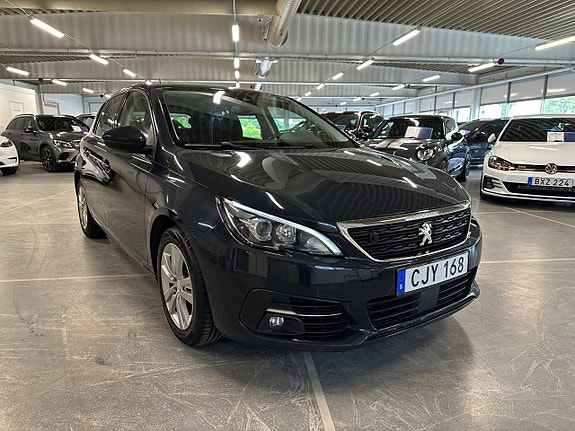 Peugeot 308 2 of 16
