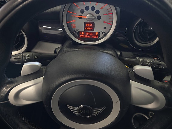 MINI Cooper S 19 of 25