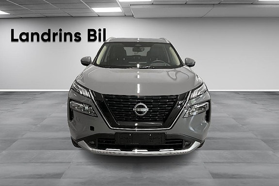 Nissan X-Trail 2 of 14