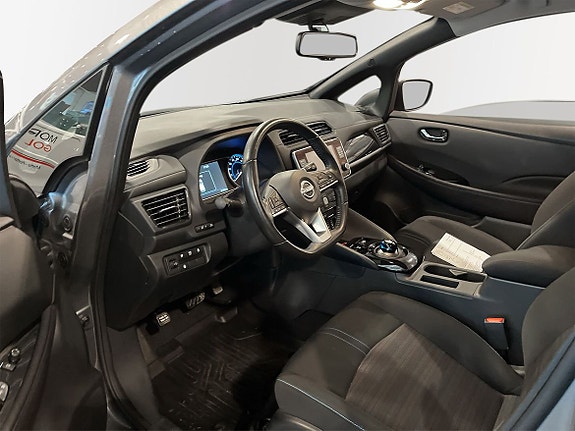 Nissan Leaf 7 of 10