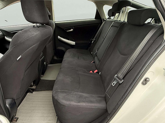 Toyota Prius 14 of 15