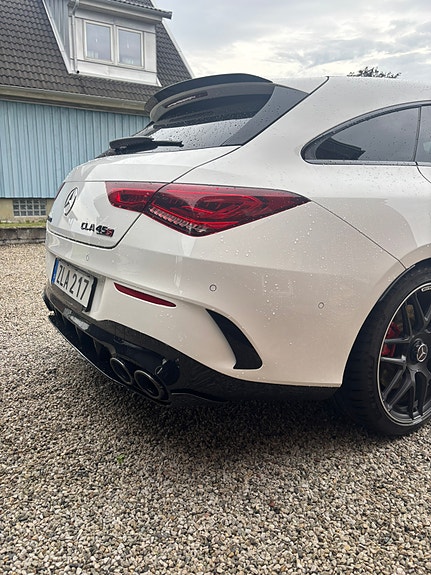 Mercedes-Benz CLA45 4 of 11