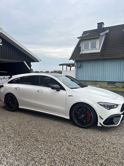 Mercedes-Benz CLA45 5 of 11