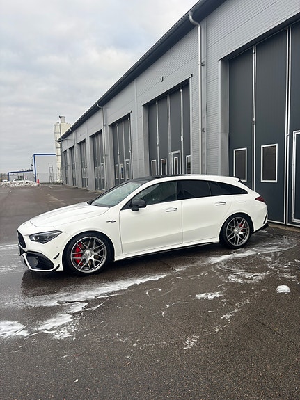 Mercedes-Benz CLA45 2 of 11